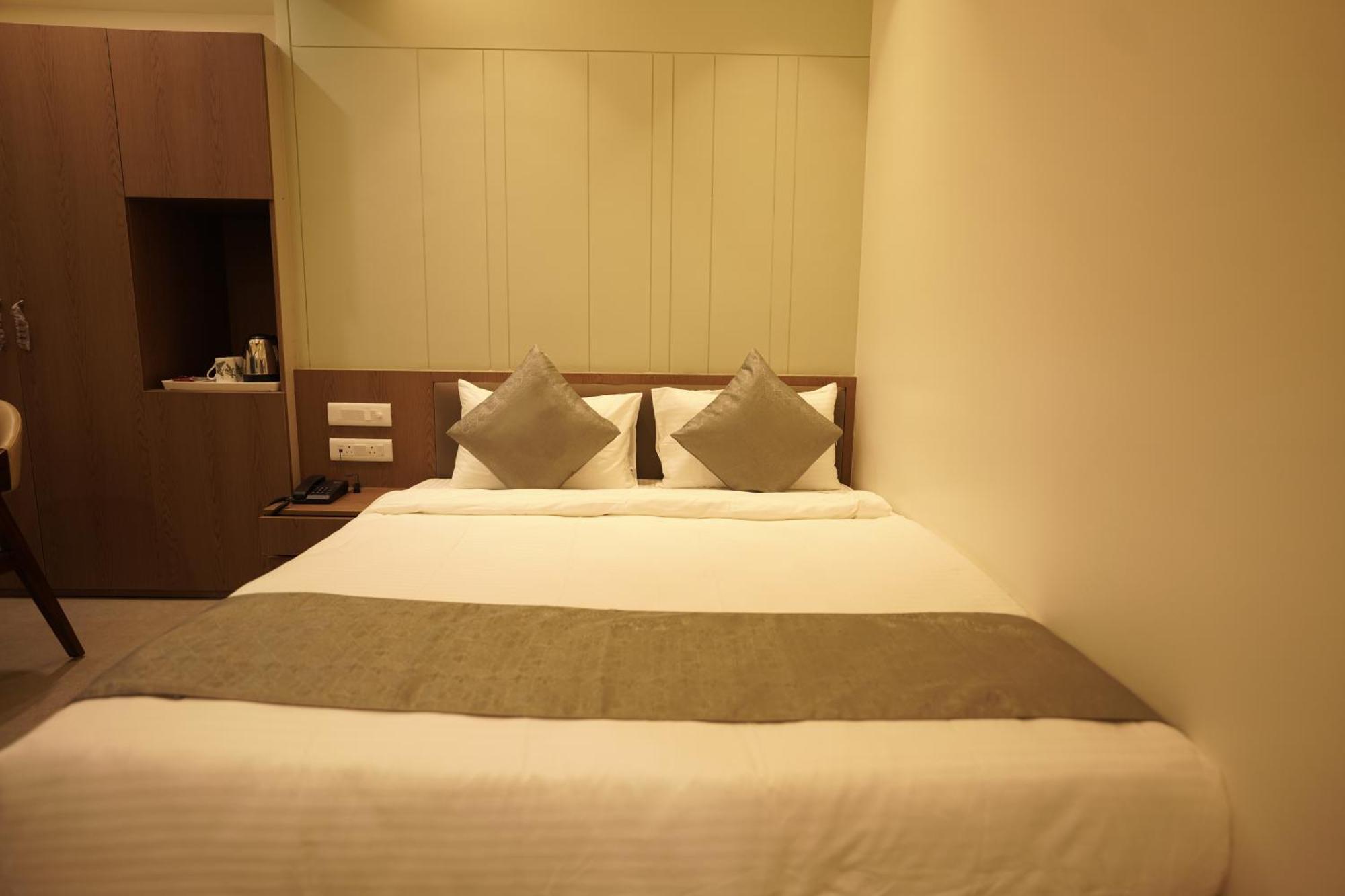 A Square Executive Hotel Aurangabad  Luaran gambar
