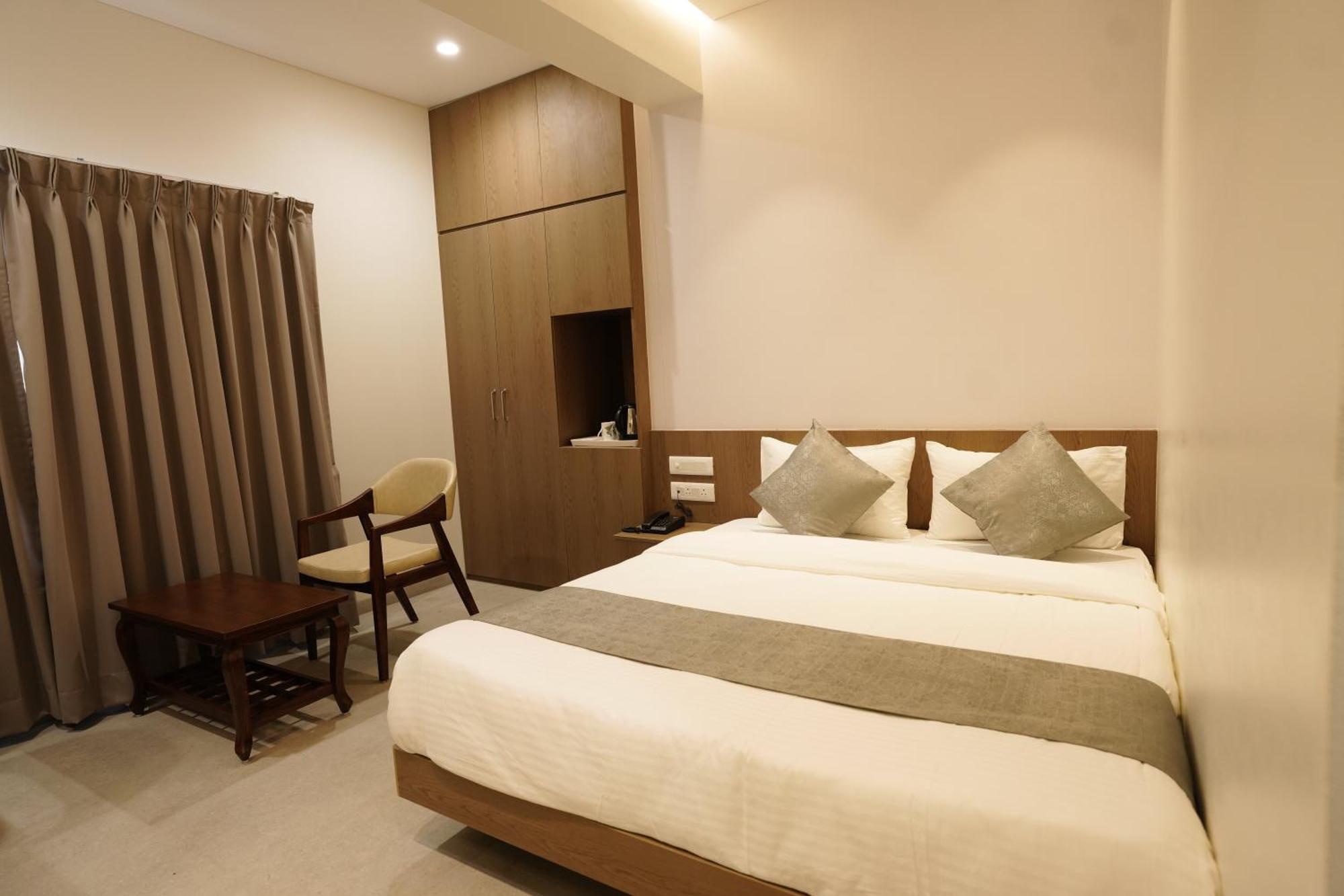 A Square Executive Hotel Aurangabad  Luaran gambar